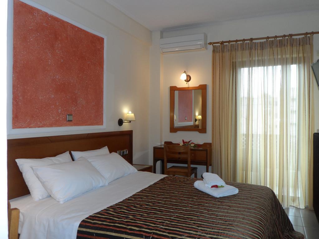 Hotel Prigipikon Suites And Sofites Loutra Ipatis Zewnętrze zdjęcie