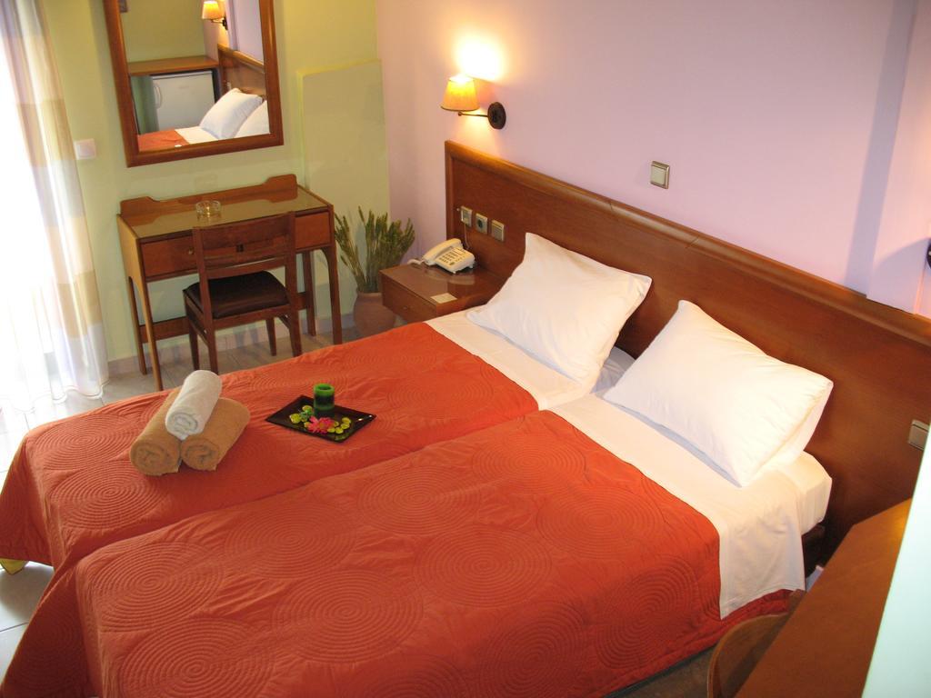 Hotel Prigipikon Suites And Sofites Loutra Ipatis Zewnętrze zdjęcie
