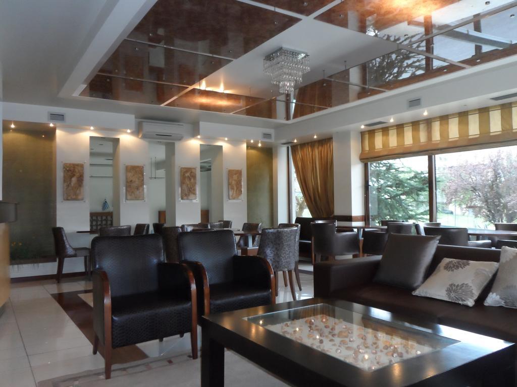 Hotel Prigipikon Suites And Sofites Loutra Ipatis Zewnętrze zdjęcie