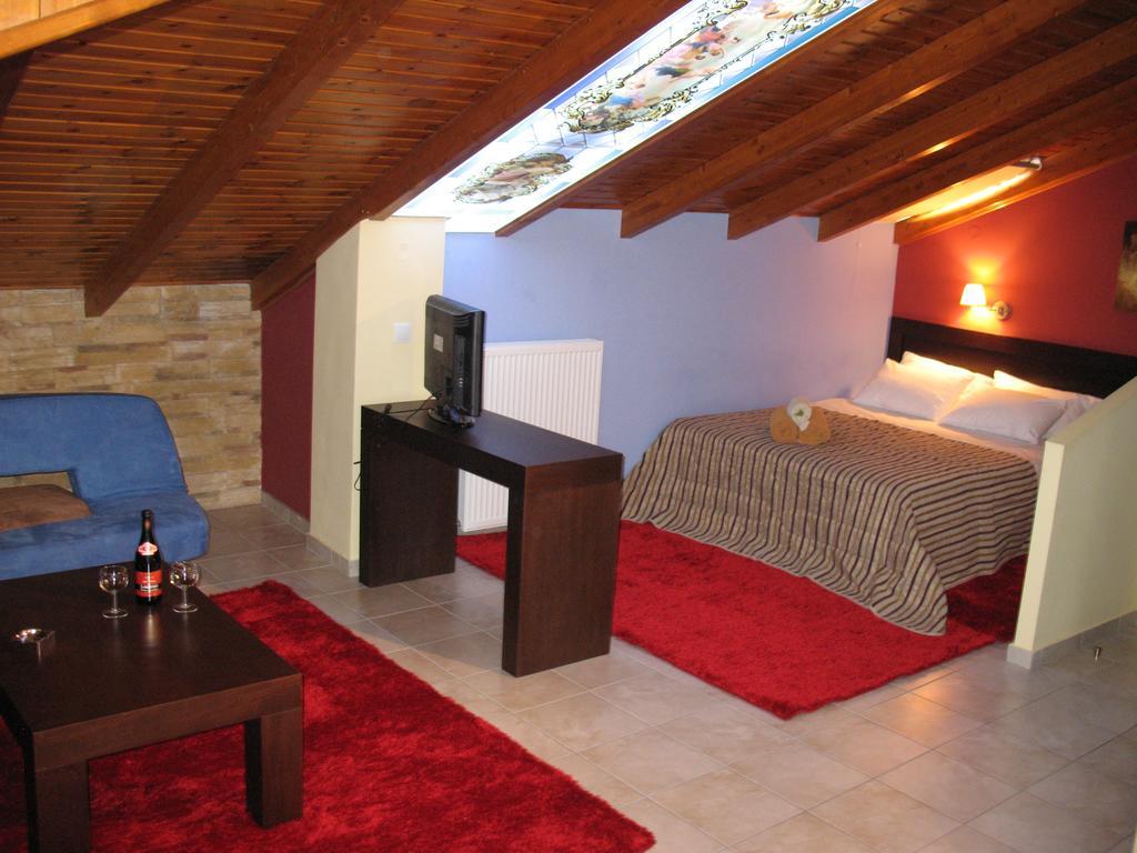 Hotel Prigipikon Suites And Sofites Loutra Ipatis Zewnętrze zdjęcie