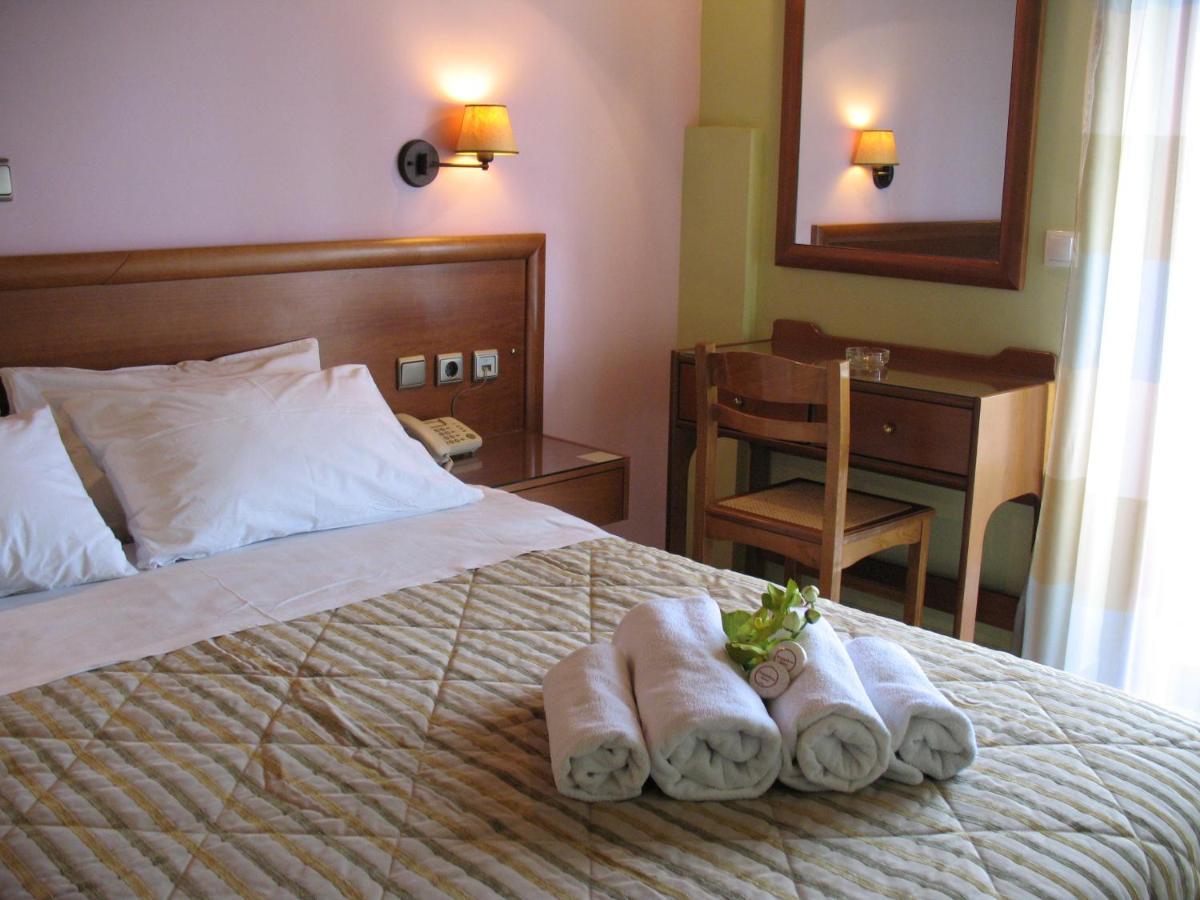 Hotel Prigipikon Suites And Sofites Loutra Ipatis Zewnętrze zdjęcie