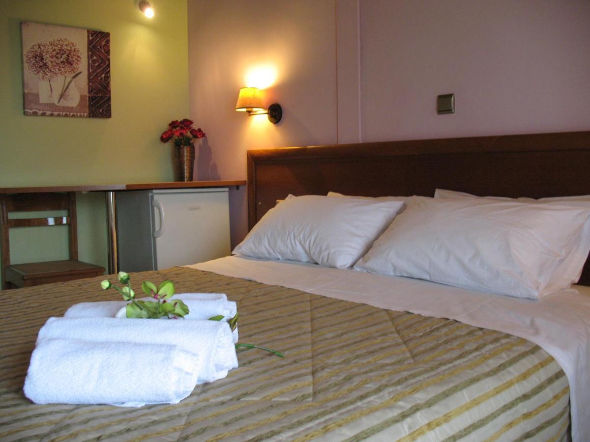 Hotel Prigipikon Suites And Sofites Loutra Ipatis Zewnętrze zdjęcie
