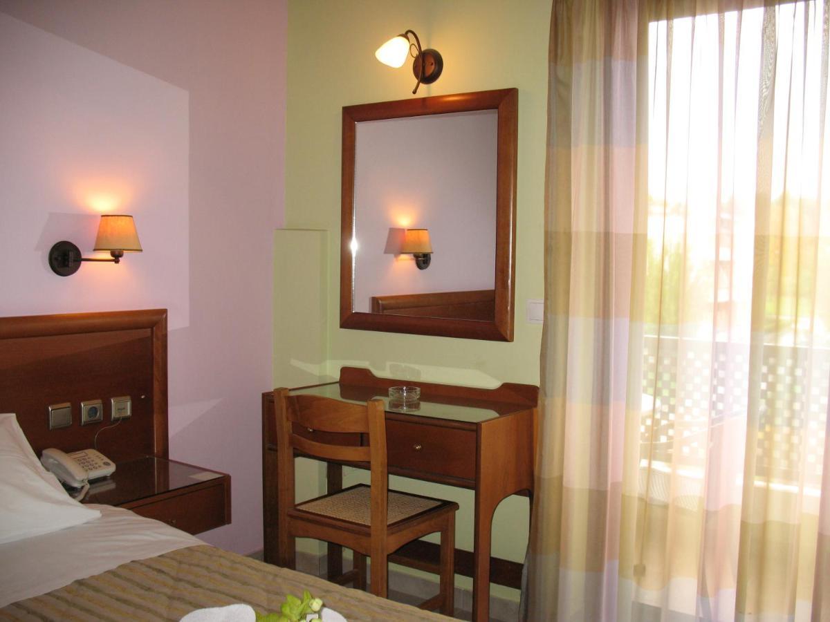 Hotel Prigipikon Suites And Sofites Loutra Ipatis Zewnętrze zdjęcie