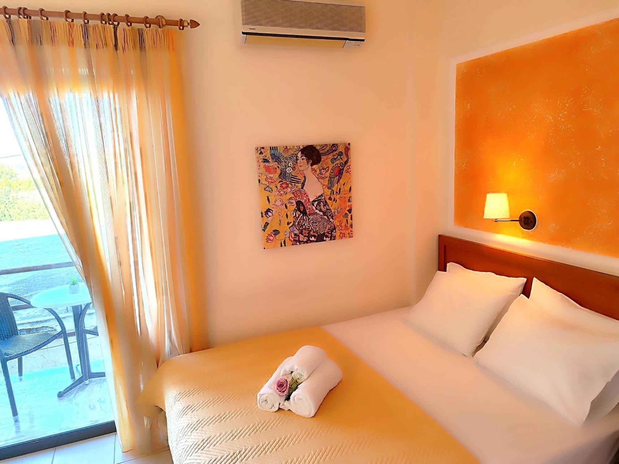 Hotel Prigipikon Suites And Sofites Loutra Ipatis Zewnętrze zdjęcie